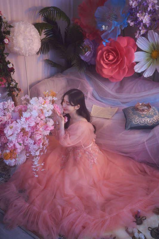 Warm Bloom theme &mdash; peach and pink florals