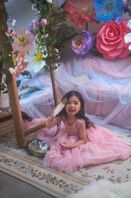 Warm Bloom Korean-style photoshoot sample at Cielo Studio Makati