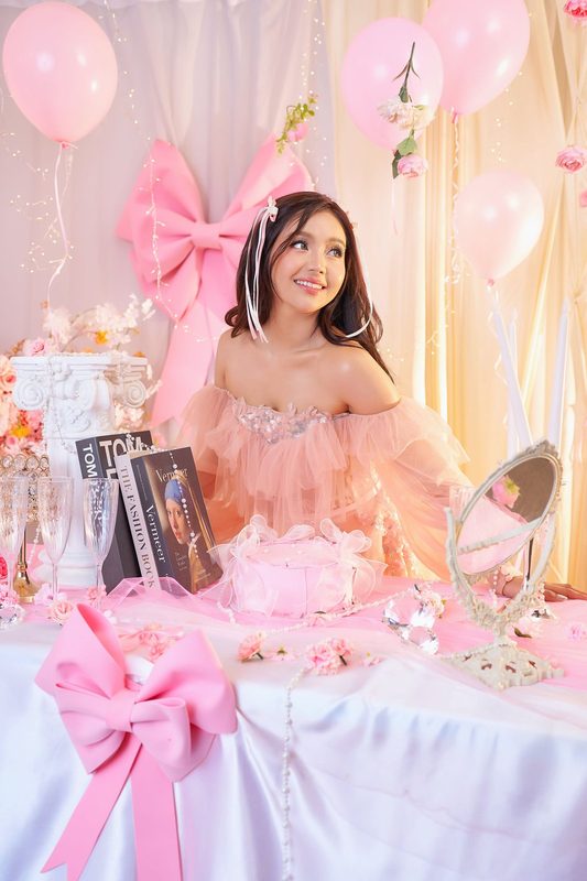 Coquette Dream Korean-style birthday photoshoot sample at Cielo Studio Makati